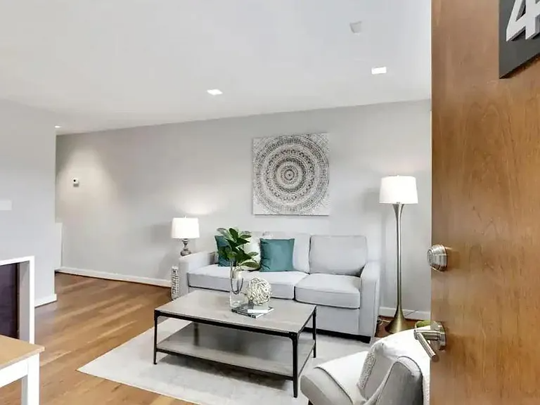 1710 Gales St Ne #4 - Photo 3 of 13