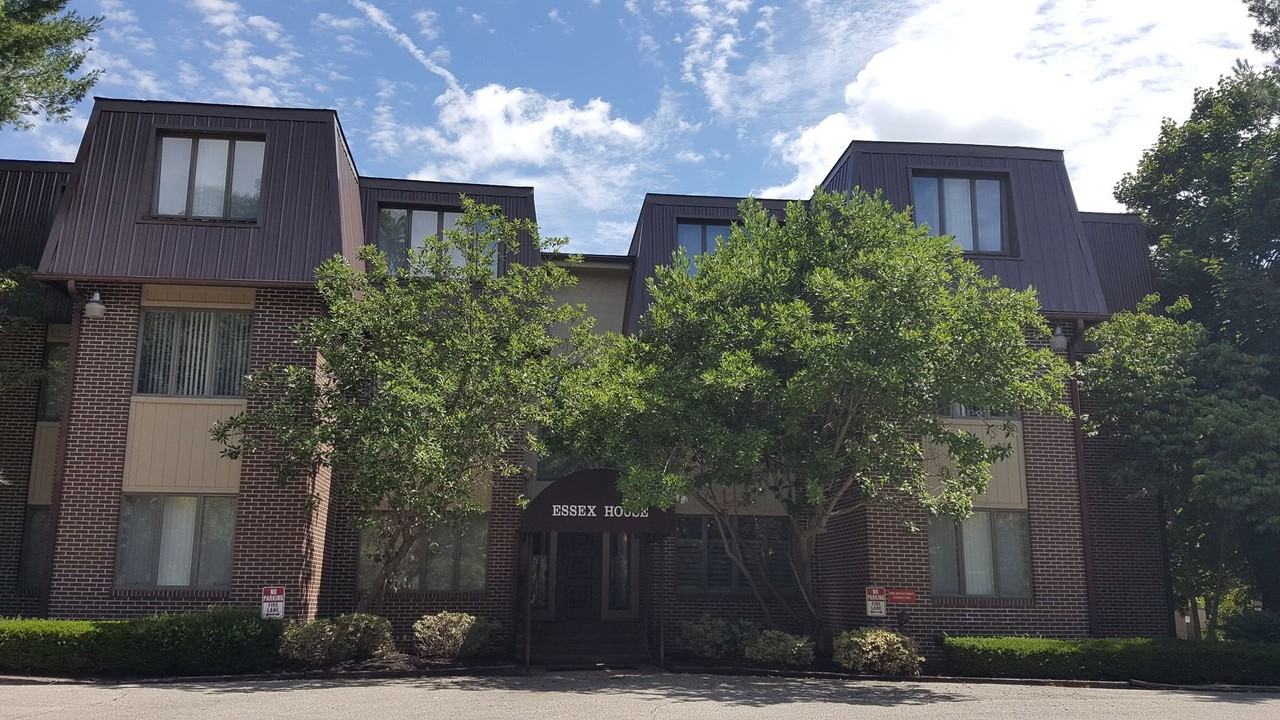 Monticello Apartments & Townhomes including Logan Gate & Logan Way - Photo 6 of 36