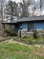 featured image of 12 Laurel Ter