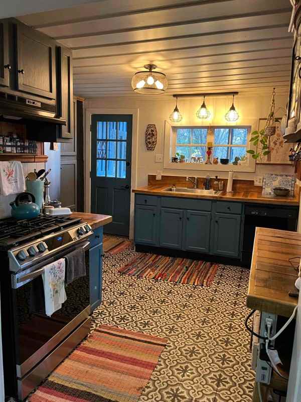 12 Laurel Ter - Photo 4 of 15