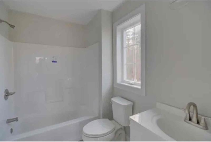 89 W Main St #203 - Photo 4 of 9