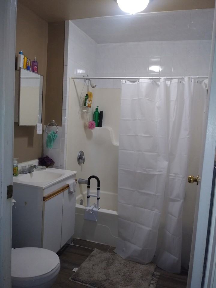 3339 Sandwich Street #Loft - Photo 7 of 8