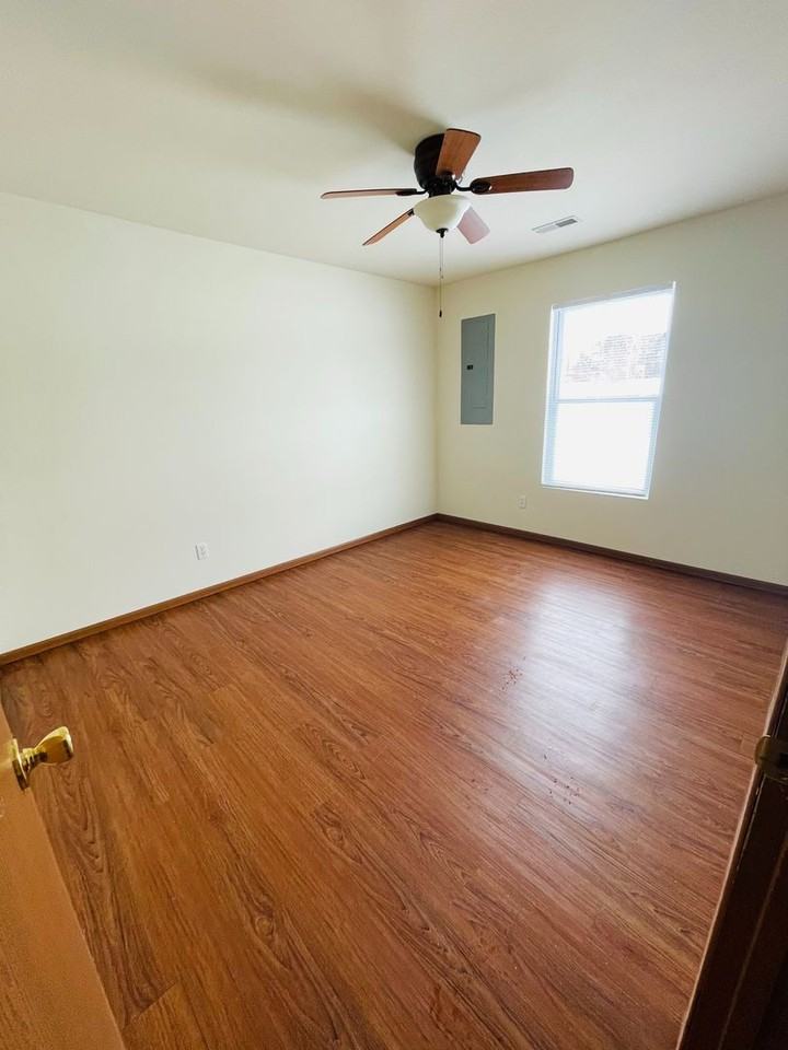 56 Montee Ln - Photo 3 of 8