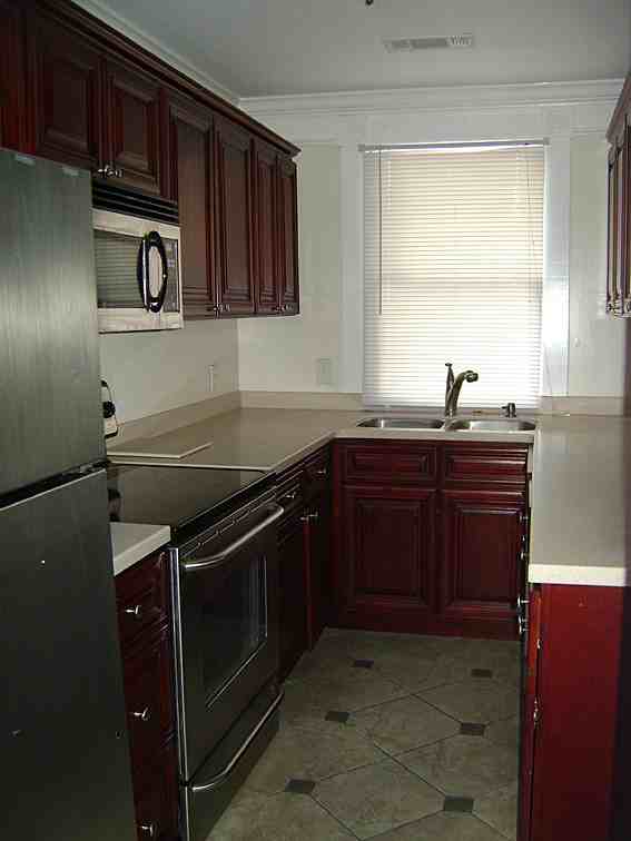 542B E Gaston St - Photo 2 of 8