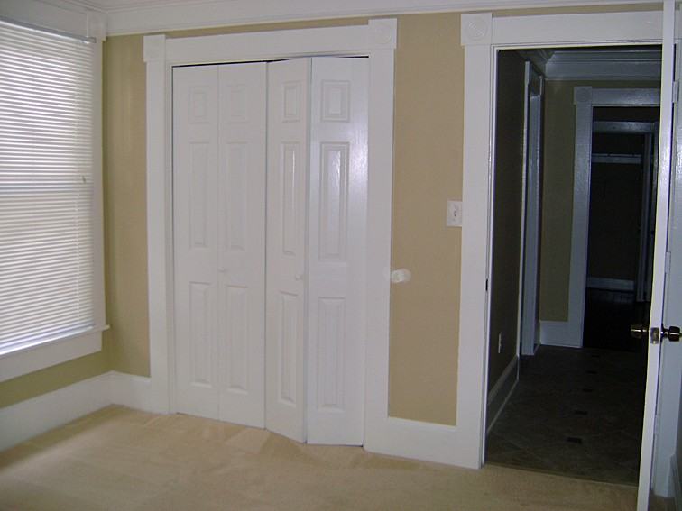 542B E Gaston St - Photo 7 of 8