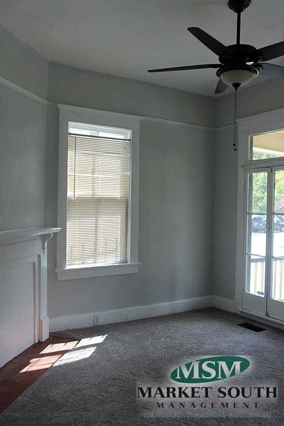 402 E 32nd St - Photo 7 of 9