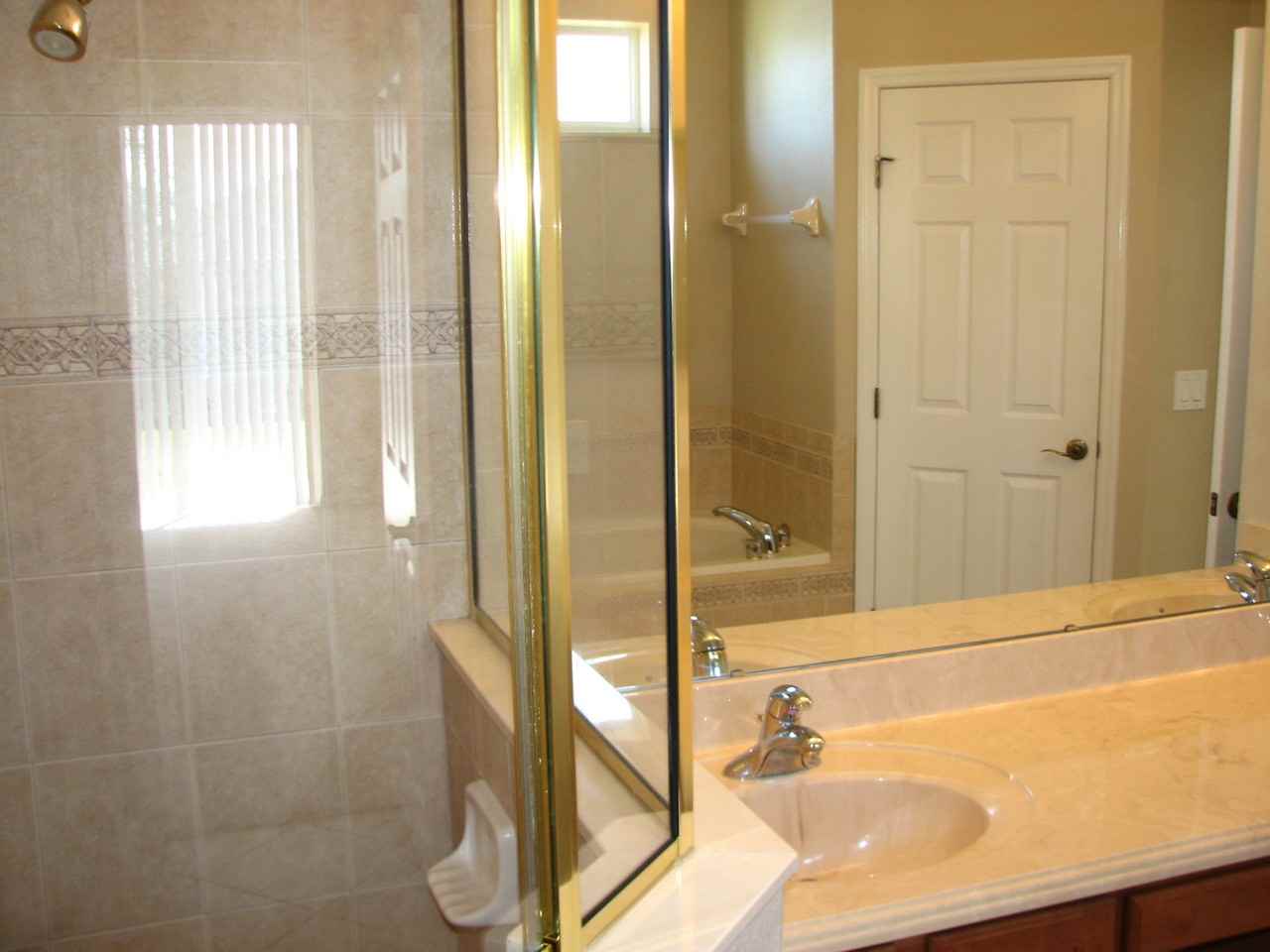 15334 Groose Point Ln - Photo 3 of 6