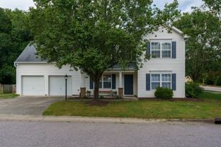 102 Bermuda Green Dr - Photo 1 of 1