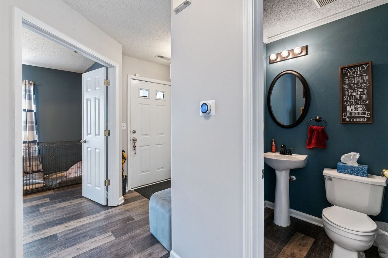 102 Bermuda Green Dr - Photo 6 of 24