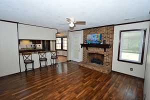 featured image of 1452 S Eva Blvd