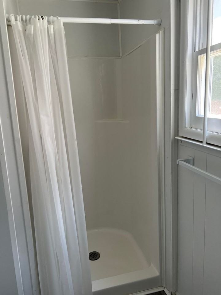 41 S Bedford St - Photo 4 of 6