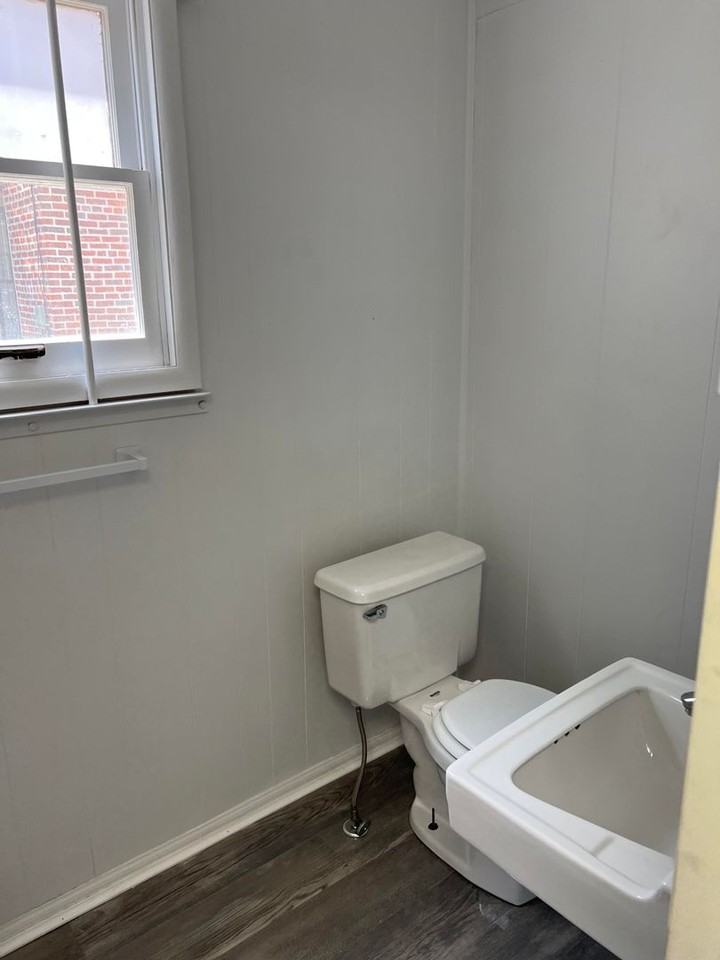 41 S Bedford St - Photo 5 of 6