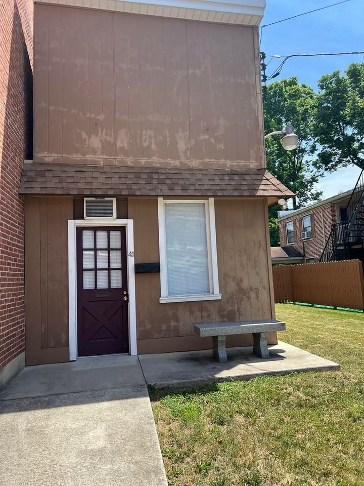 41 S Bedford St - Photo 6 of 6