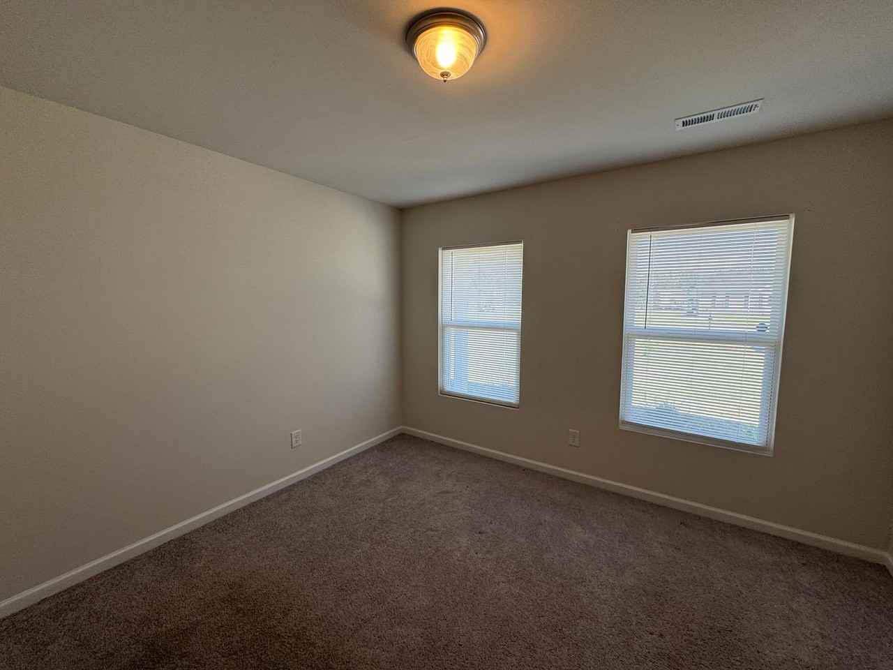 1220 Hope Farm Dr - Photo 3 of 10