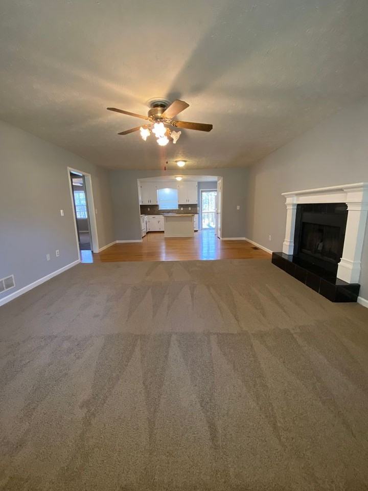 1341 Bouldercrest Cir - Photo 2 of 14