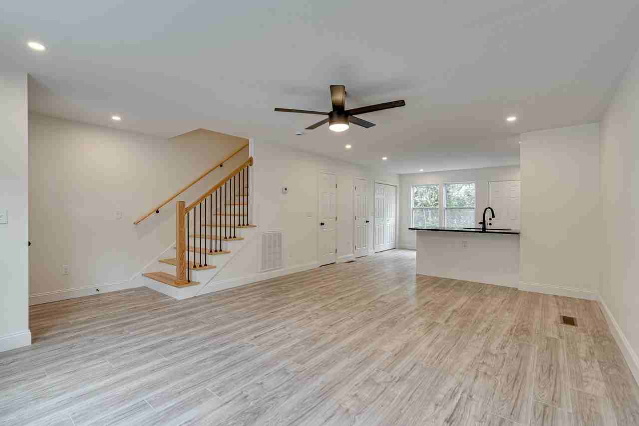 2009 Taylor St - Photo 4 of 20