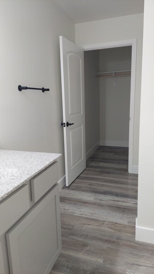 502 Eagle St #502 - Photo 2 of 8