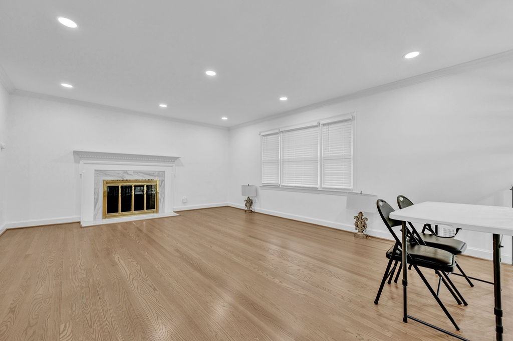 3050 Chestnut St Nw #NA - Photo 2 of 50