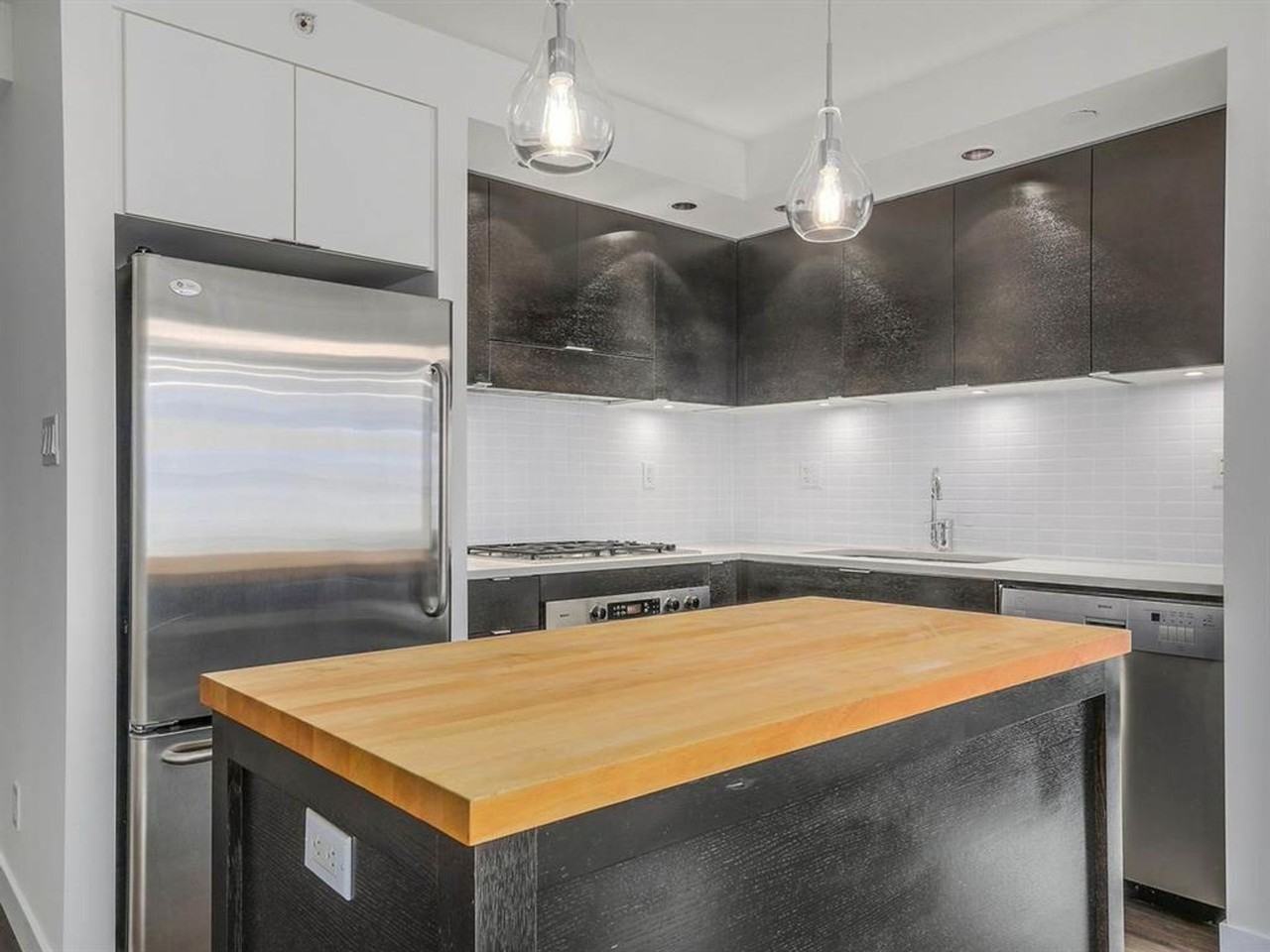 1055 Homer Street - Photo 5