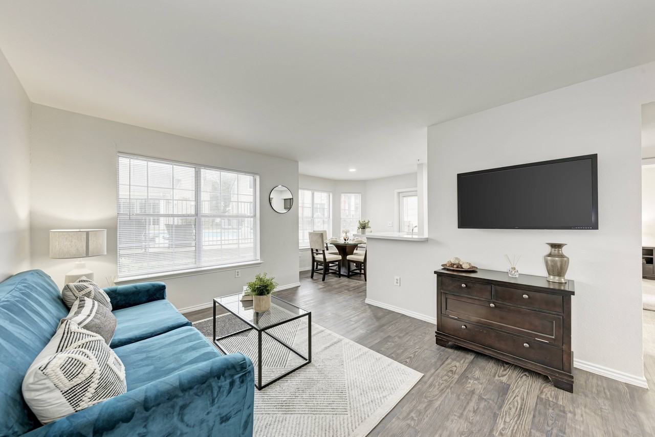 Arrowhead Park Apartments - Photo 7 of 8