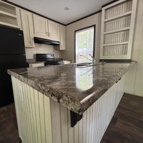 102 Falcon Dr - Photo 2 of 23