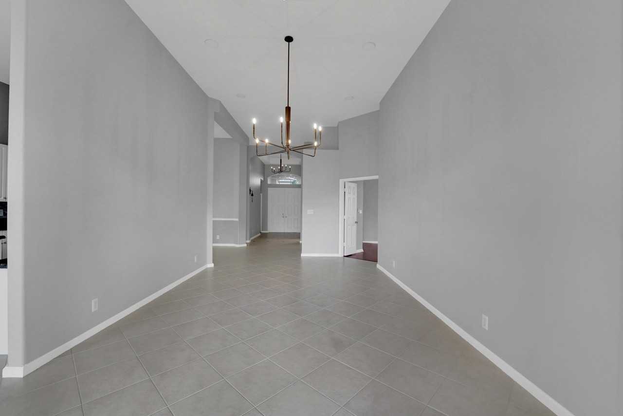 7922 Monarch Ct - Photo 6 of 31