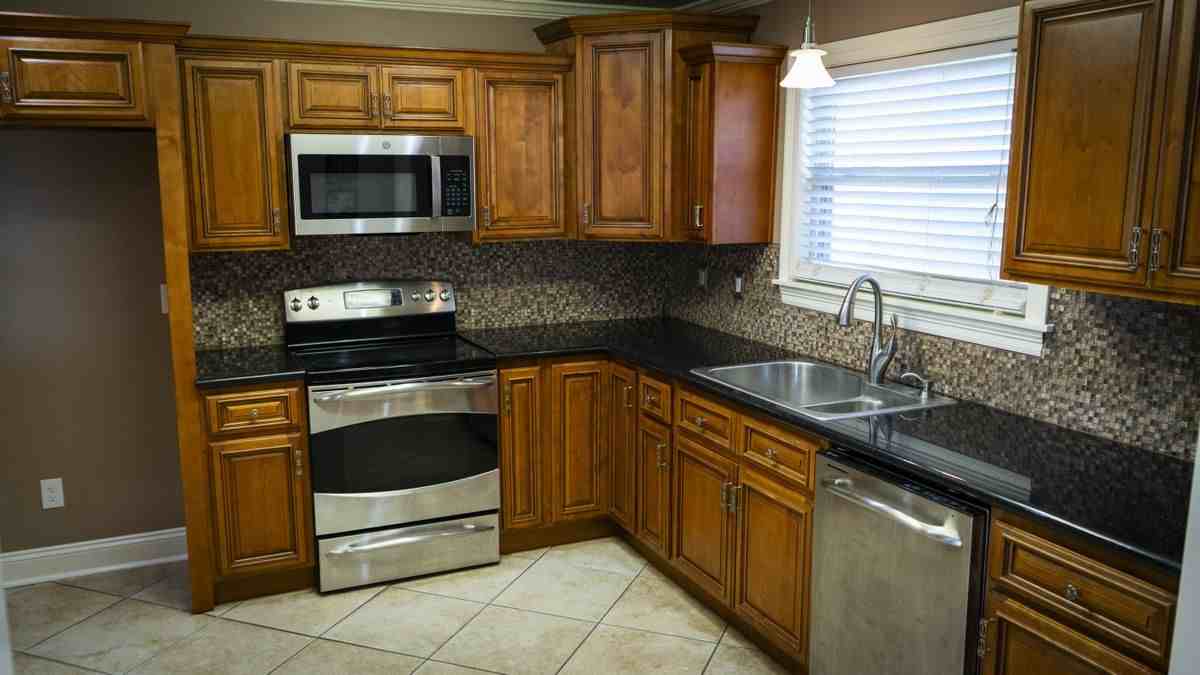 7445 Endeavors Ct - Photo 2 of 9