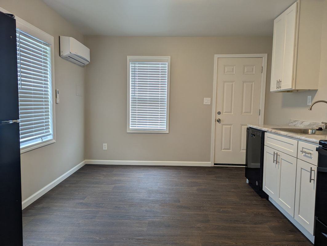 508 Cherry Ln - Photo 2 of 12