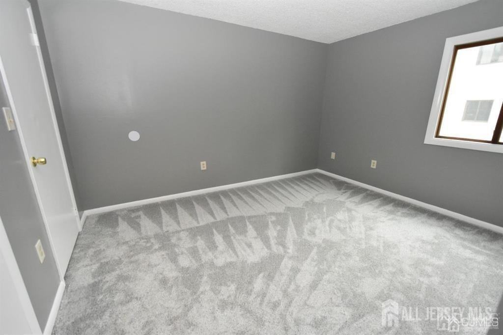 1412 Ravens Crest Dr - Photo 7 of 18