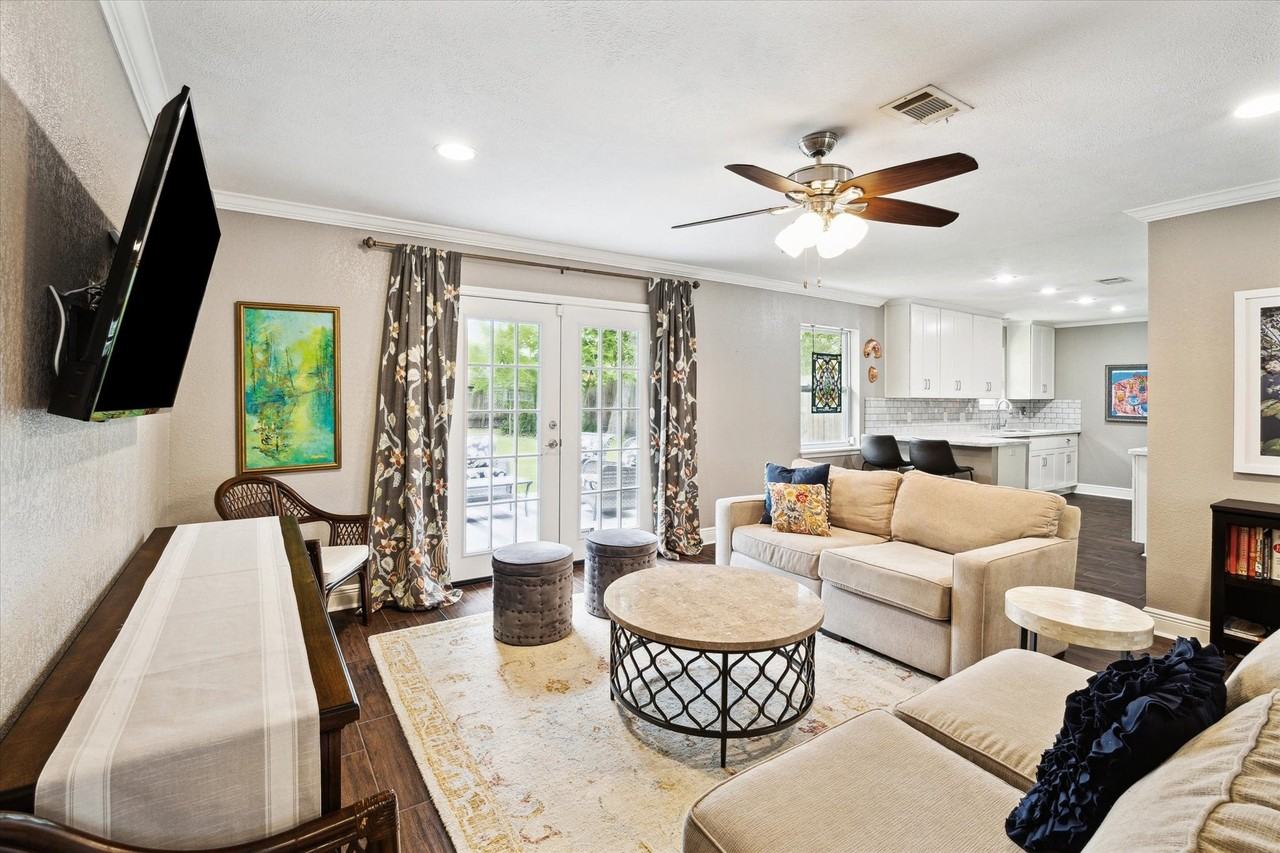 5807 Duxbury St - Photo 6 of 20