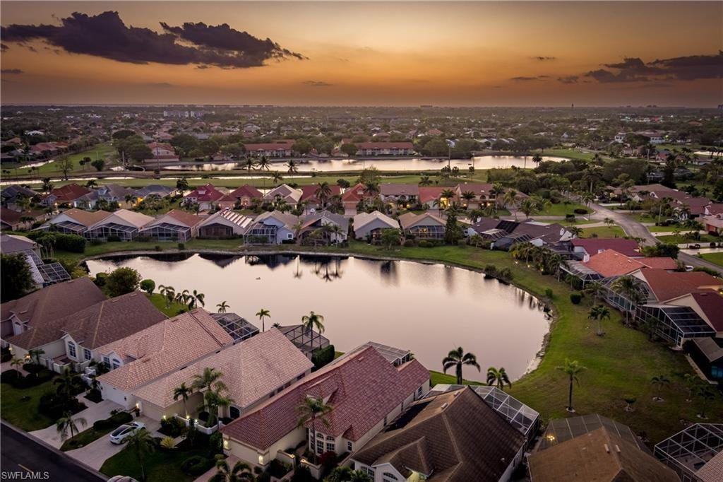 28460 Highgate Dr - Photo 4 of 47