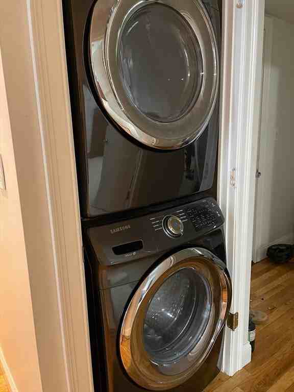 135 Calumet St - Photo 3 of 13