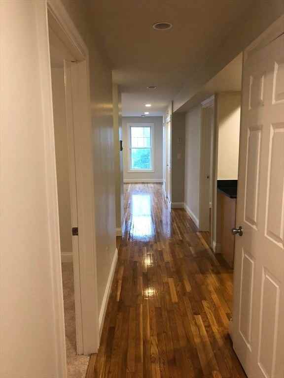 135 Calumet St - Photo 6 of 13