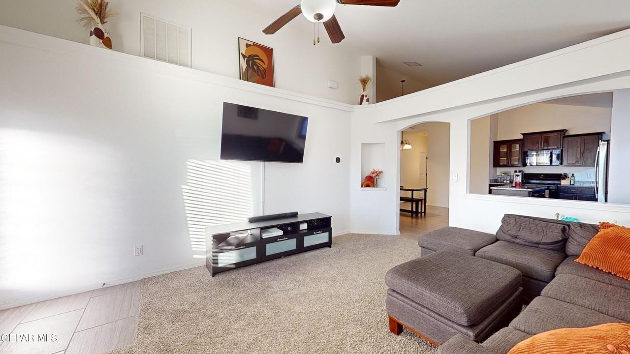 14613 Luciana Alvarado Ct - Photo 3 of 30