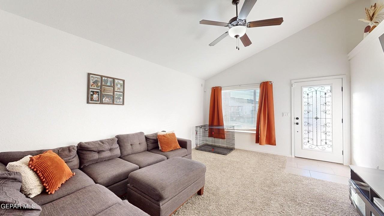 14613 Luciana Alvarado Ct - Photo 4 of 30