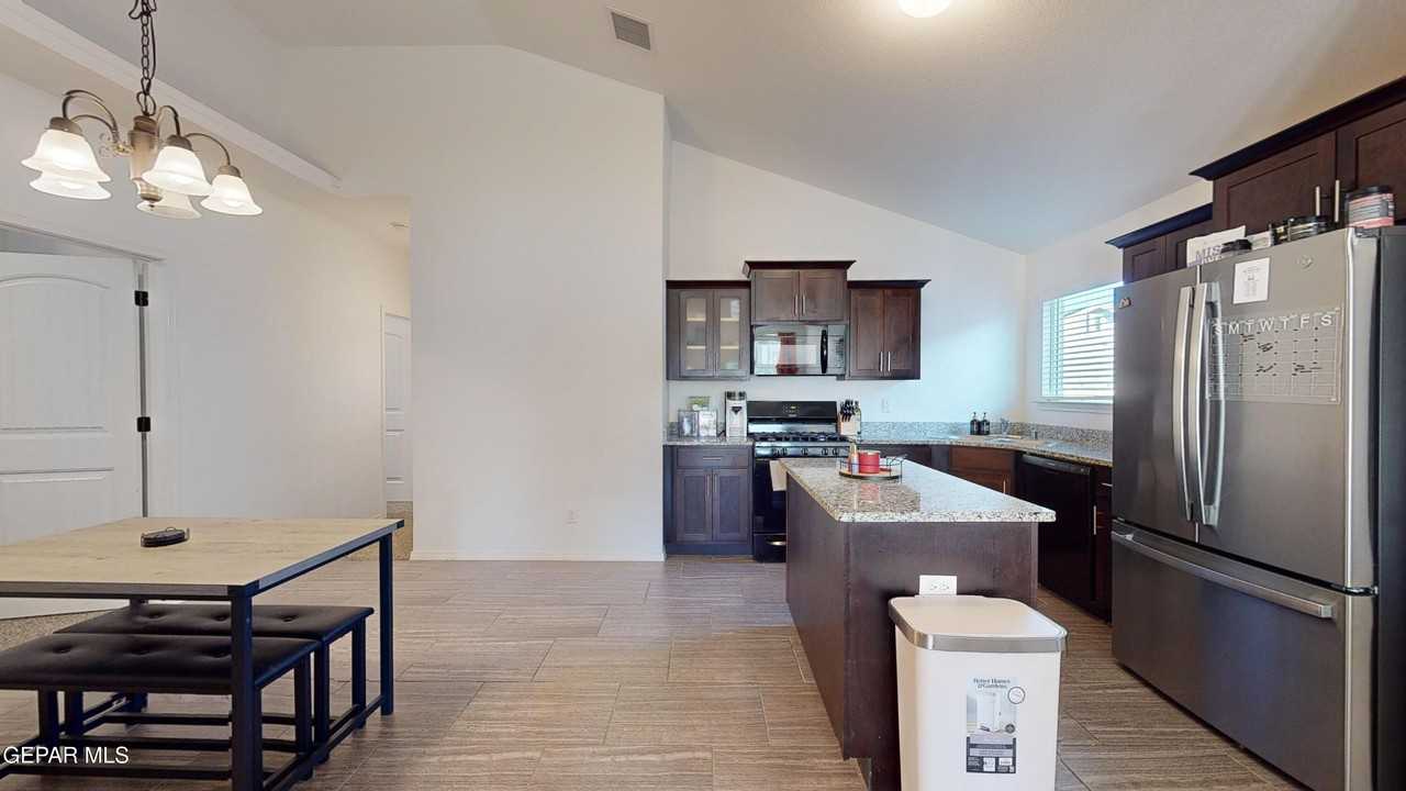 14613 Luciana Alvarado Ct - Photo 6 of 30