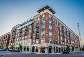 featured image of 420 E Archer St