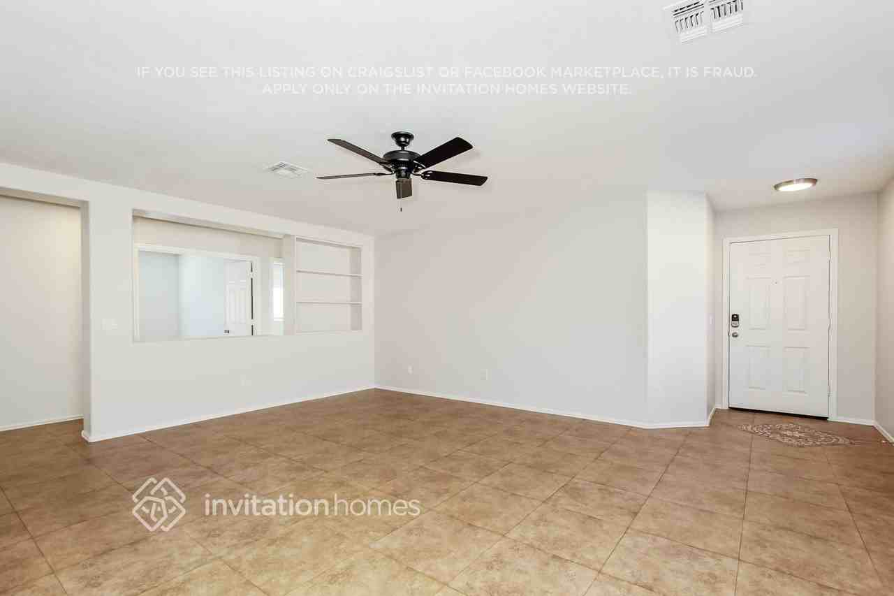 3047 W Casino Ave - Photo 4 of 16