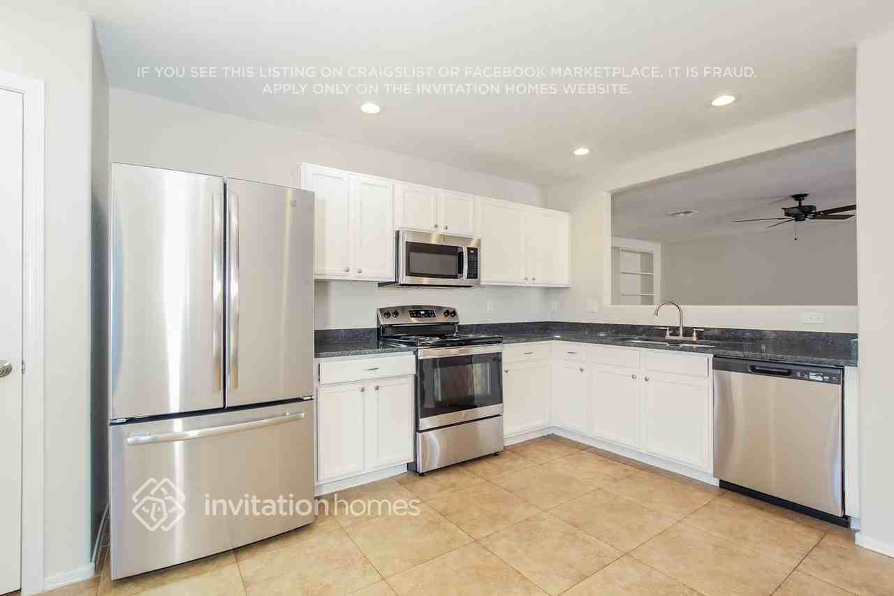 3047 W Casino Ave - Photo 6 of 16