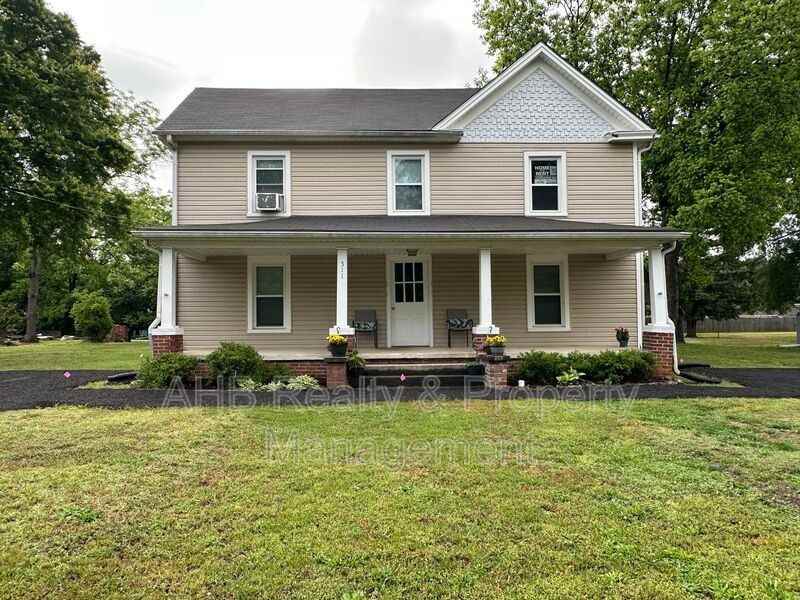 511 Cummings St #D