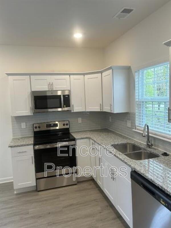 3402 Littlefield Way - Photo 3 of 15
