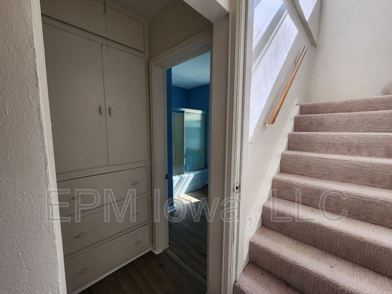 615 Kirkwood Ave - Photo 7 of 14