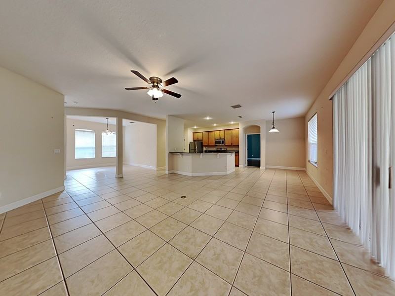 589 Errol Pkwy - Photo 3 of 23