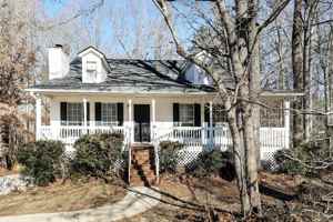 featured image of 208 Park Place Ct