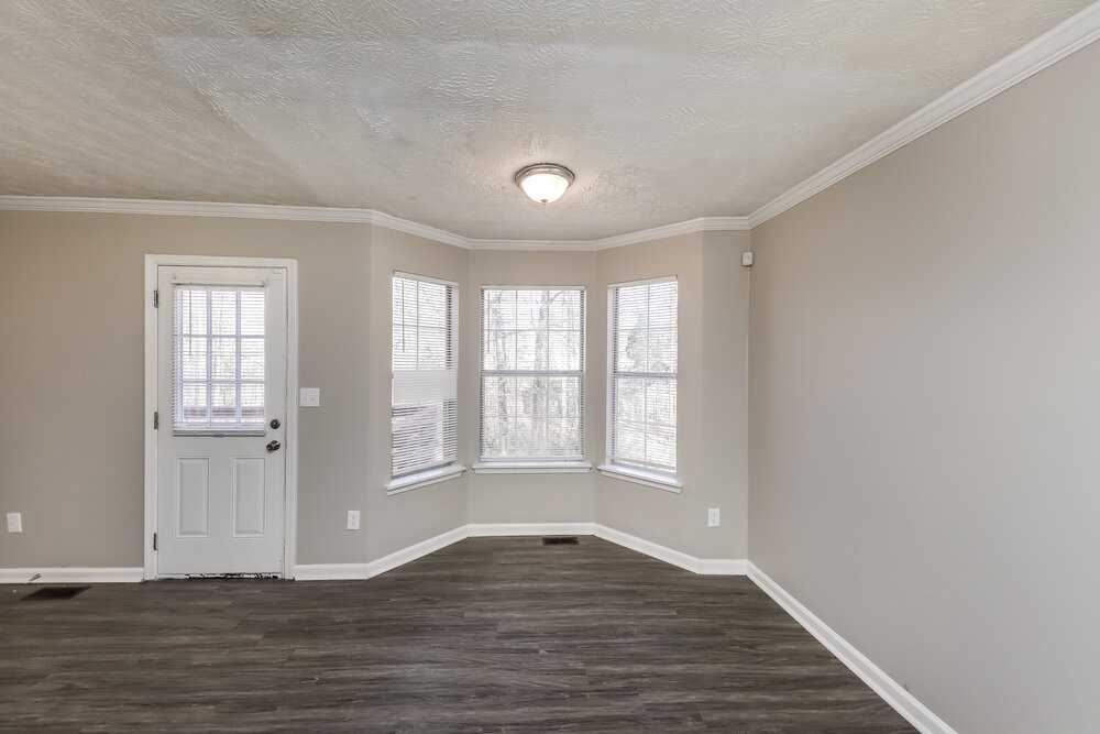 208 Park Place Ct - Photo 7 of 18