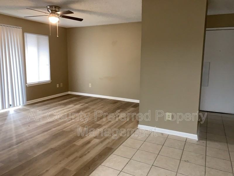 3515 Sable Palm Ln #M - Photo 5 of 14