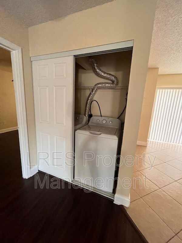 3651 N Goldenrod Rd #F109 - Photo 5 of 25
