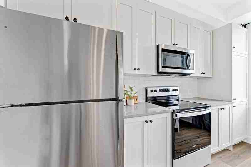 155 Sanford Ave #C - Photo 5 of 23