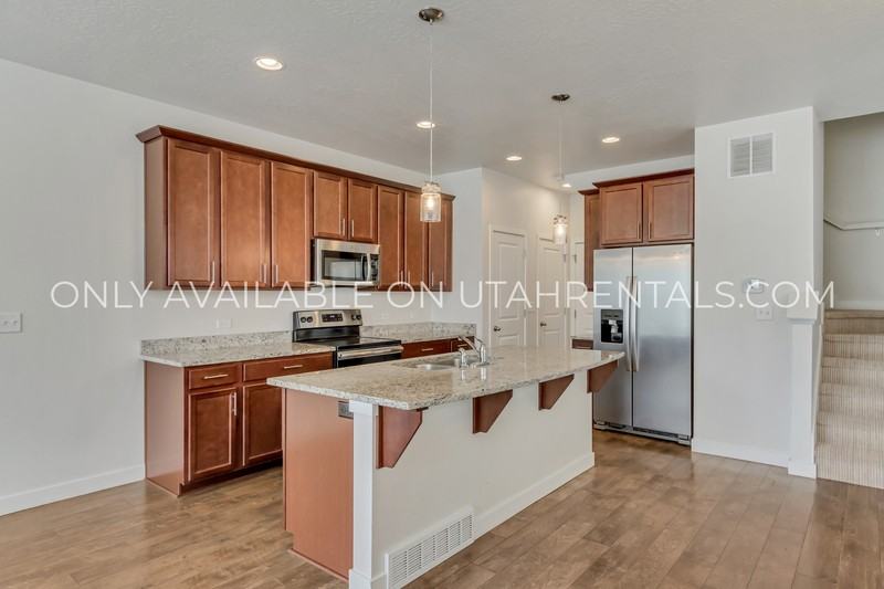 2353 N Holbrook Way - Photo 7 of 26