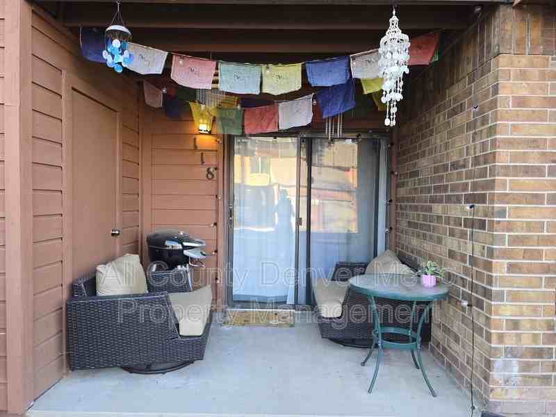 447 Wright St #118 - Photo 2 of 16